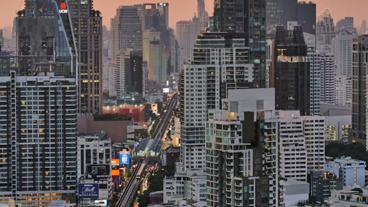 sukhumvit road