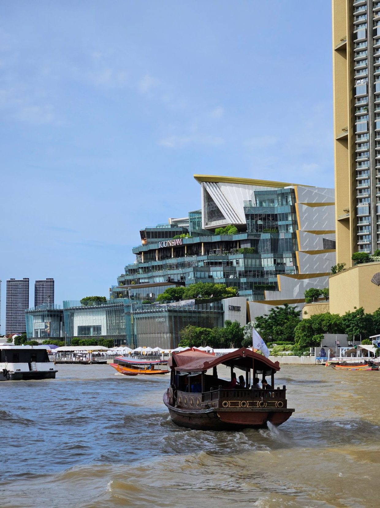 ICON Siam by Vina Jolie on Pexels