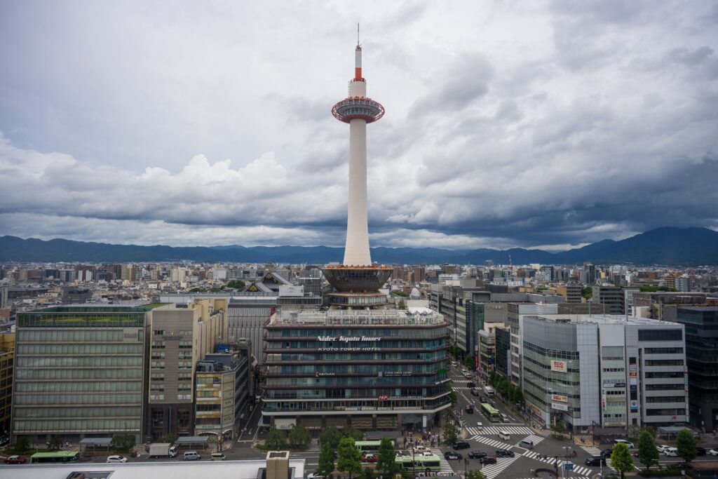 Kyoto tower hotel by Guohua Song